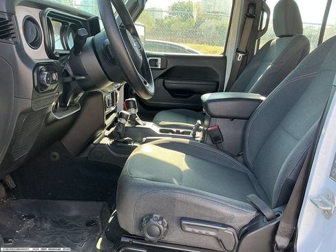 Used 2024 Jeep Wrangler Unlimited Sport AWD/4WD image 8