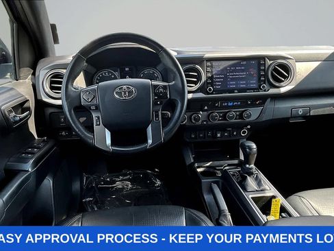 Used 2023 Toyota Tacoma TRD Off-Road w/ TRD Premium Off Road Package AWD/4WD image 11