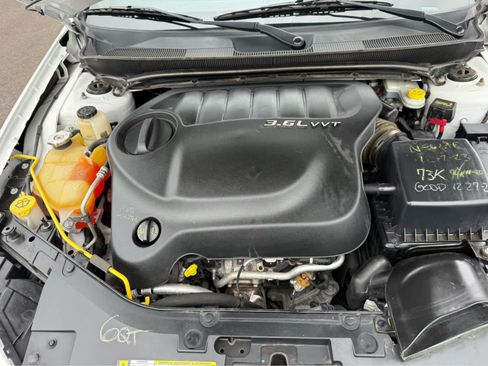 Used 2012 Chrysler 200 Limited FWD image 21