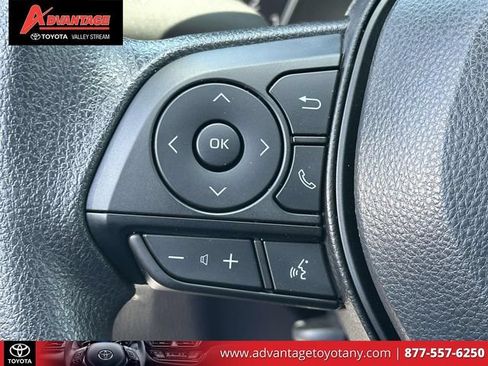 Used 2025 Toyota RAV4 LE AWD/4WD image 25