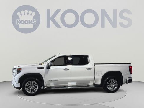 Used 2023 GMC Sierra 1500 Denali w/ Technology Package AWD/4WD image 7