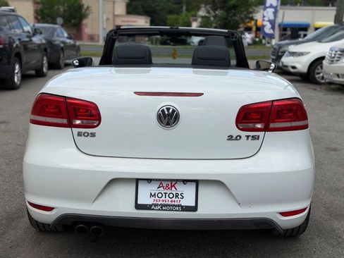 Used 2015 Volkswagen Eos Final Edition FWD image 7
