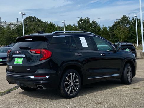 Used 2019 GMC Terrain Denali w/ Comfort Package AWD/4WD image 3
