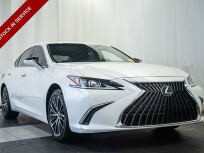 Used 2025 Lexus ES 300h w/ Premium Package