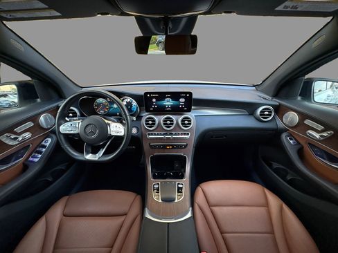 Used 2023 Mercedes-Benz GLC 300 4MATIC Coupe image 22