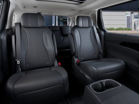 New 2025 Kia Carnival SX Prestige FWD image 19
