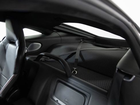 Used 2022 McLaren GT image 36