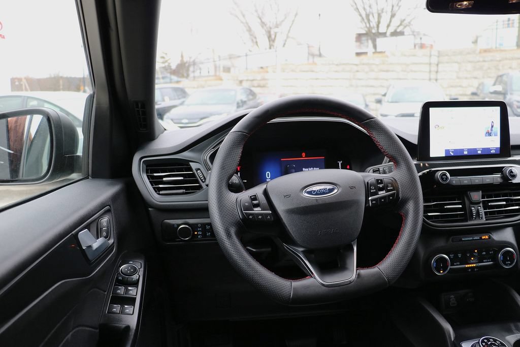 Used 2025 Ford Escape ST-Line AWD/4WD image 24