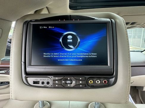 Used 2013 Cadillac SRX Premium FWD image 42