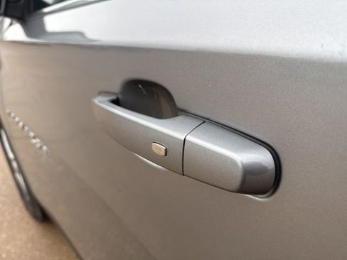 Used 2023 Chevrolet Traverse LT w/ LPO, Floor Liner Package image 58