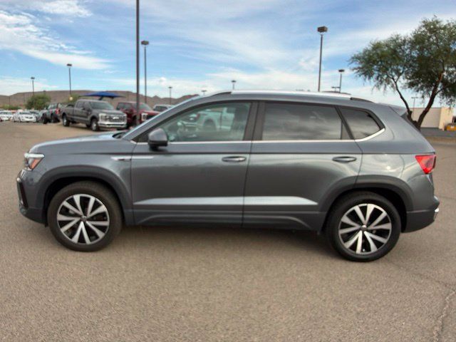 Used 2022 Volkswagen Taos SE FWD image 10