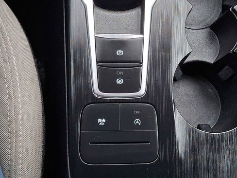 Used 2022 Ford Escape SE w/ Convenience Package image 26