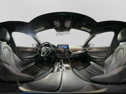 Used 2018 BMW 530i xDrive 530i xDrive Sedan 4D w/ Premium Package image 47