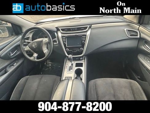 Used 2018 Nissan Murano SV FWD image 18