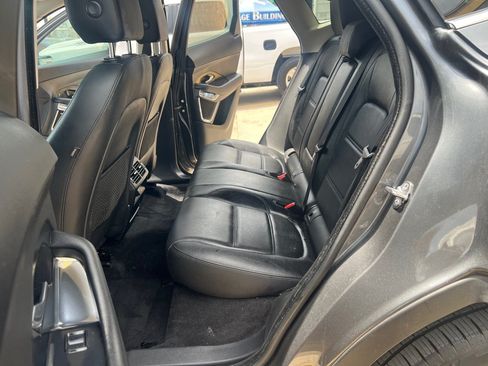 Used 2018 Jaguar E-PACE S AWD/4WD image 14