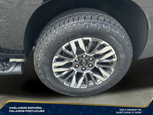 New 2026 Chevrolet Suburban Z71 w/ Comfort Package AWD/4WD image 34