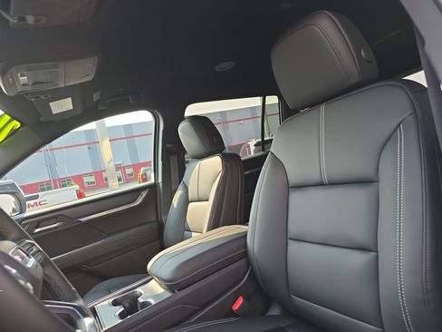 New 2026 GMC Acadia Elevation w/ Black Edition image 12