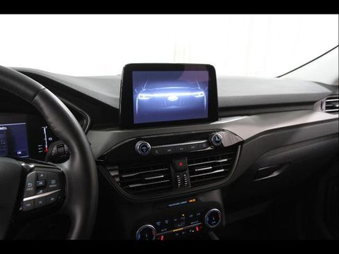 Certified 2023 Ford Escape Active AWD/4WD image 9