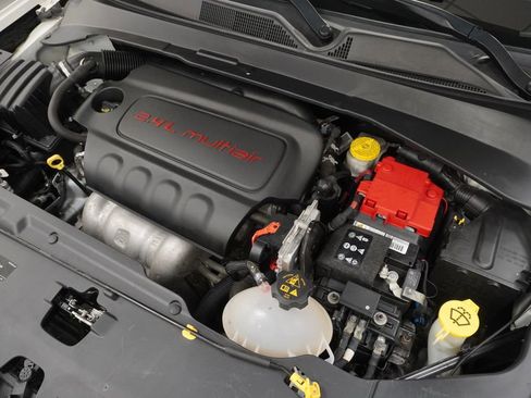 Certified 2020 Jeep Compass Latitude image 52