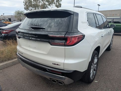 Used 2025 GMC Acadia Denali w/ Super Cruise Package image 3
