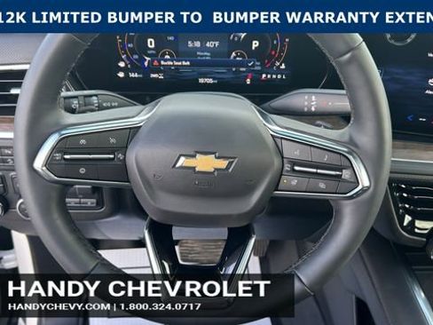 Certified 2025 Chevrolet Suburban High Country AWD/4WD image 24