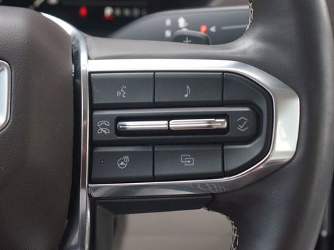 Used 2025 GMC Acadia Denali w/ LPO, Floor Liner Package FWD image 12