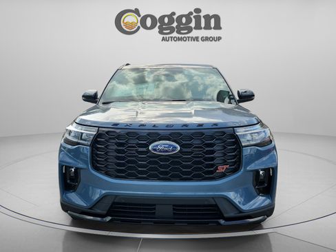 Certified 2026 Ford Explorer ST w/ Sun And Sound Package AWD/4WD image 9