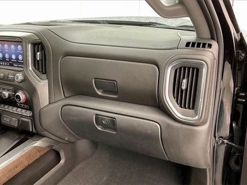 Certified 2022 GMC Sierra 1500 Denali w/ Driver Alert Package II image 18