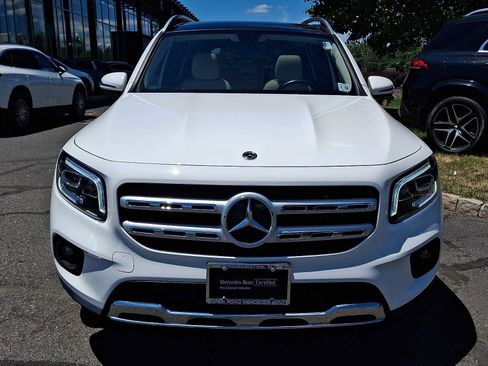 Certified 2023 Mercedes-Benz GLB 250 4MATIC image 2
