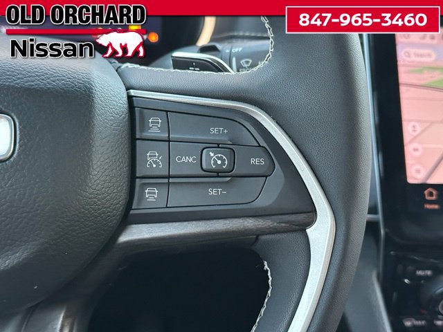 Used 2023 Jeep Grand Cherokee L Limited AWD/4WD image 20