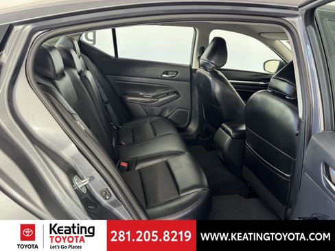 Used 2024 Nissan Altima 2.5 SR image 18