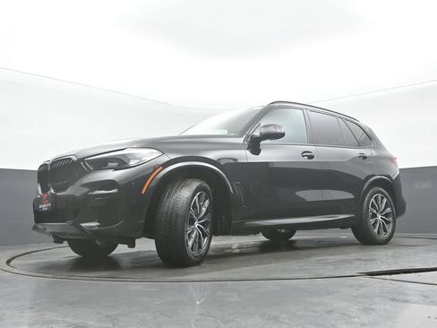 Used 2022 BMW X5 xDrive40i AWD/4WD image 31