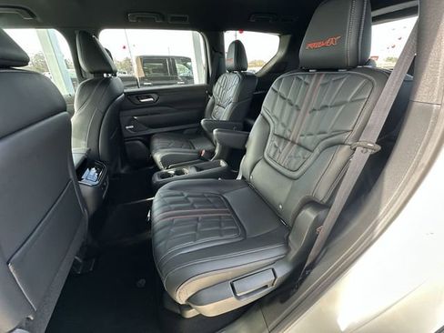 New 2026 Nissan Armada SL image 21