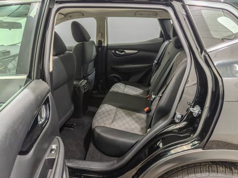 Used 2017 Nissan Rogue Sport SV AWD/4WD image 15