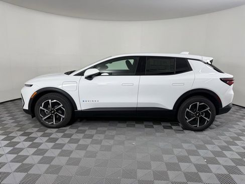 New 2026 Chevrolet Equinox EV LT image 7