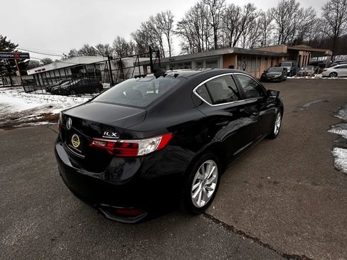 Used 2017 Acura ILX image 5