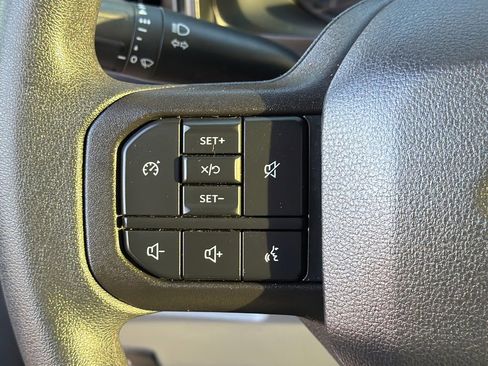 Used 2024 Ford F250 XL w/ XL Chrome Package image 31