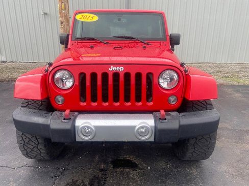 Used 2015 Jeep Wrangler Unlimited Sahara image 2