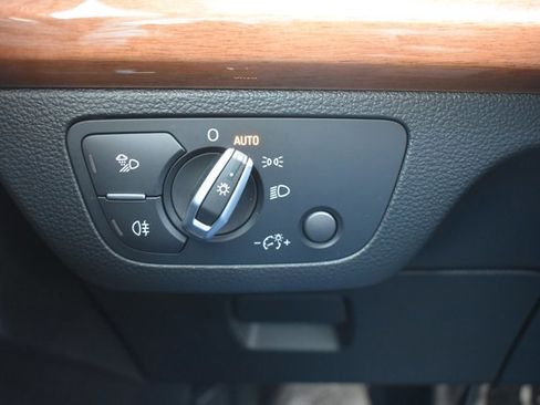 Used 2022 Audi Q5 2.0T Premium image 30