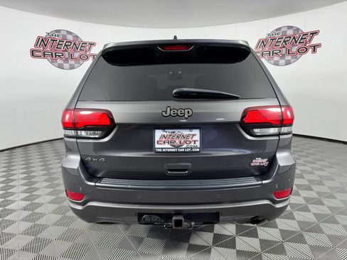 Used 2016 Jeep Grand Cherokee Laredo 75th Anniversary AWD/4WD image 6