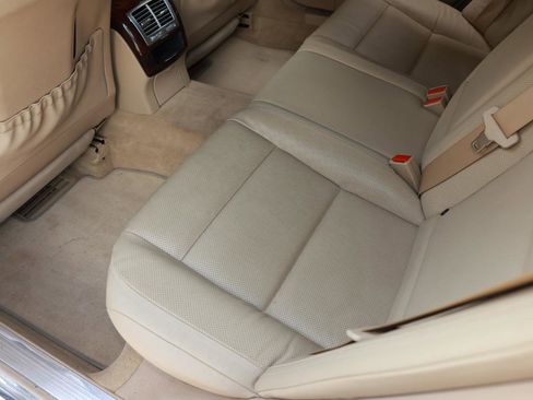 Used 2013 Mercedes-Benz S 550 w/ Sport Pkg image 12