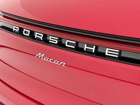 New 2026 Porsche Macan image 35