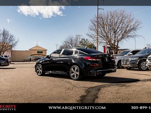 Used 2019 Kia Optima S image 5