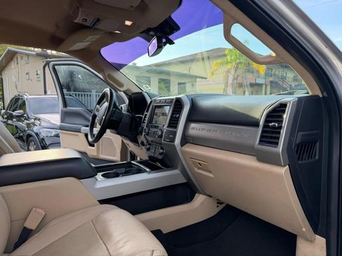 Used 2019 Ford F250 XL w/ Power Equipment Group AWD/4WD image 20