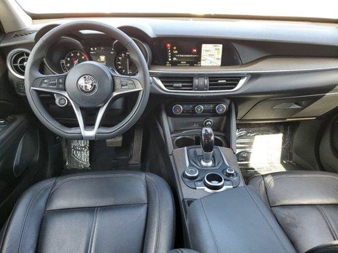 Used 2018 Alfa Romeo Stelvio Ti AWD/4WD image 13