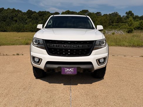 Used 2020 Chevrolet Colorado Z71 AWD/4WD image 2