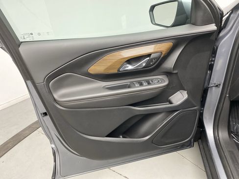 Used 2020 GMC Terrain SLE FWD image 9