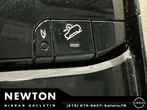 Used 2022 Jeep Grand Cherokee L Overland w/ Advanced Protech Group III AWD/4WD image 85