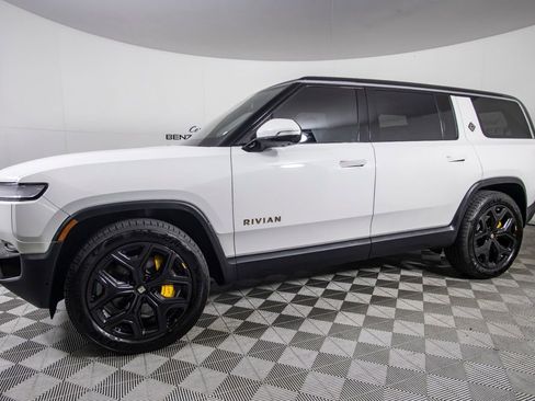 Used 2024 Rivian R1S Adventure AWD/4WD image 10
