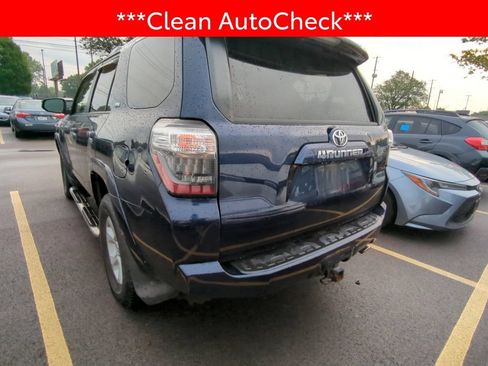 Used 2017 Toyota 4Runner SR5 Premium AWD/4WD image 4